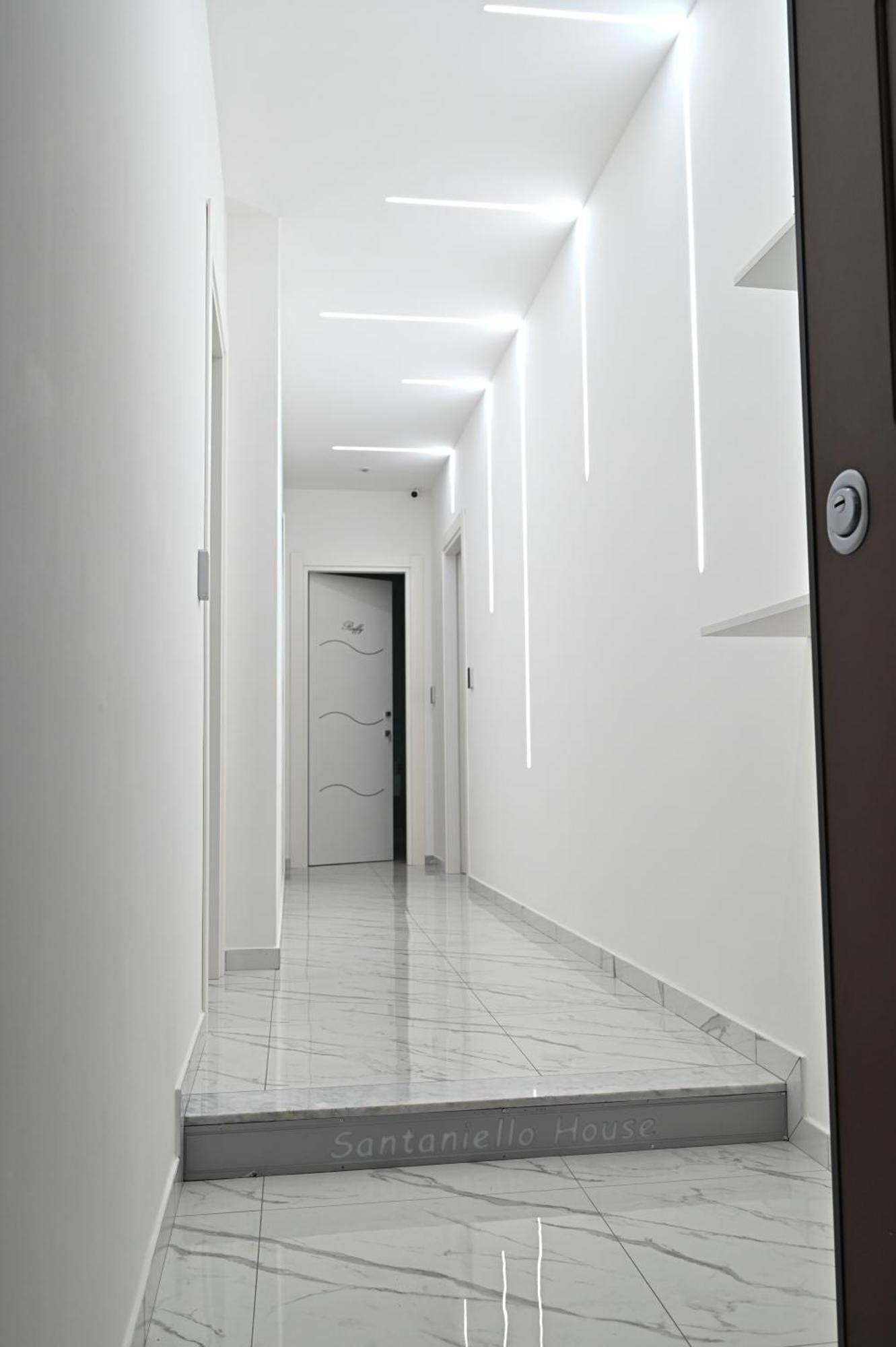 Bebsantaniellohouse1 Bed & Breakfast Napoli Ngoại thất bức ảnh