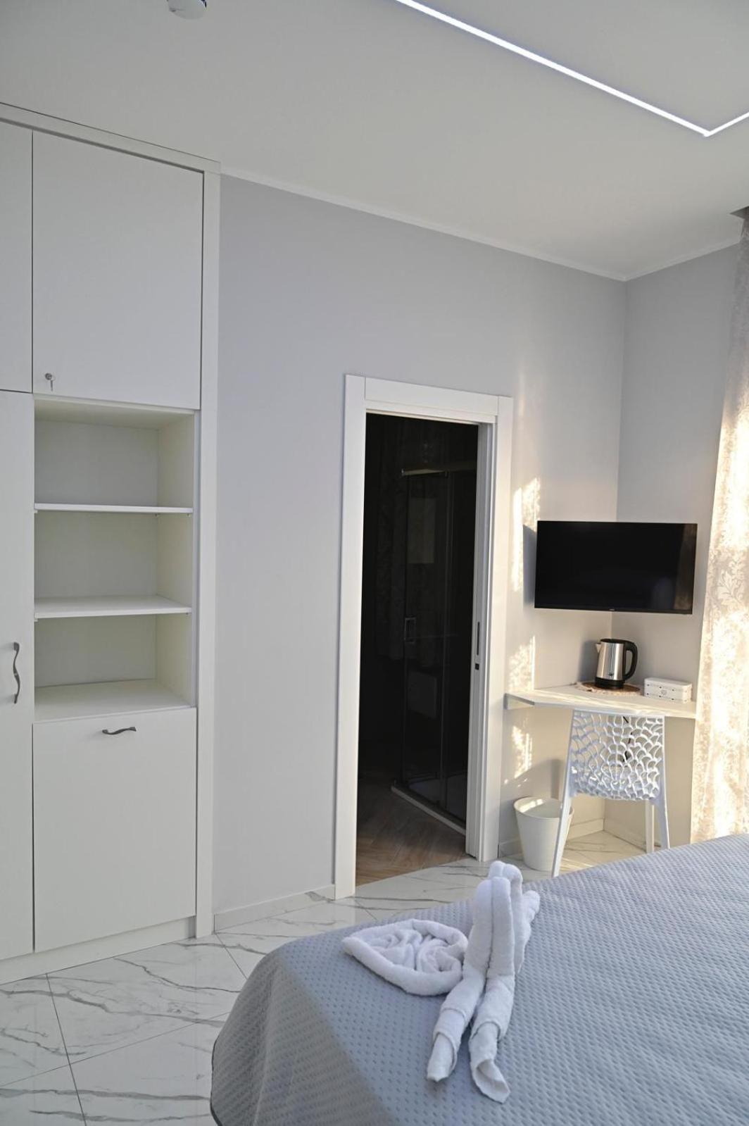 Bebsantaniellohouse1 Bed & Breakfast Napoli Ngoại thất bức ảnh