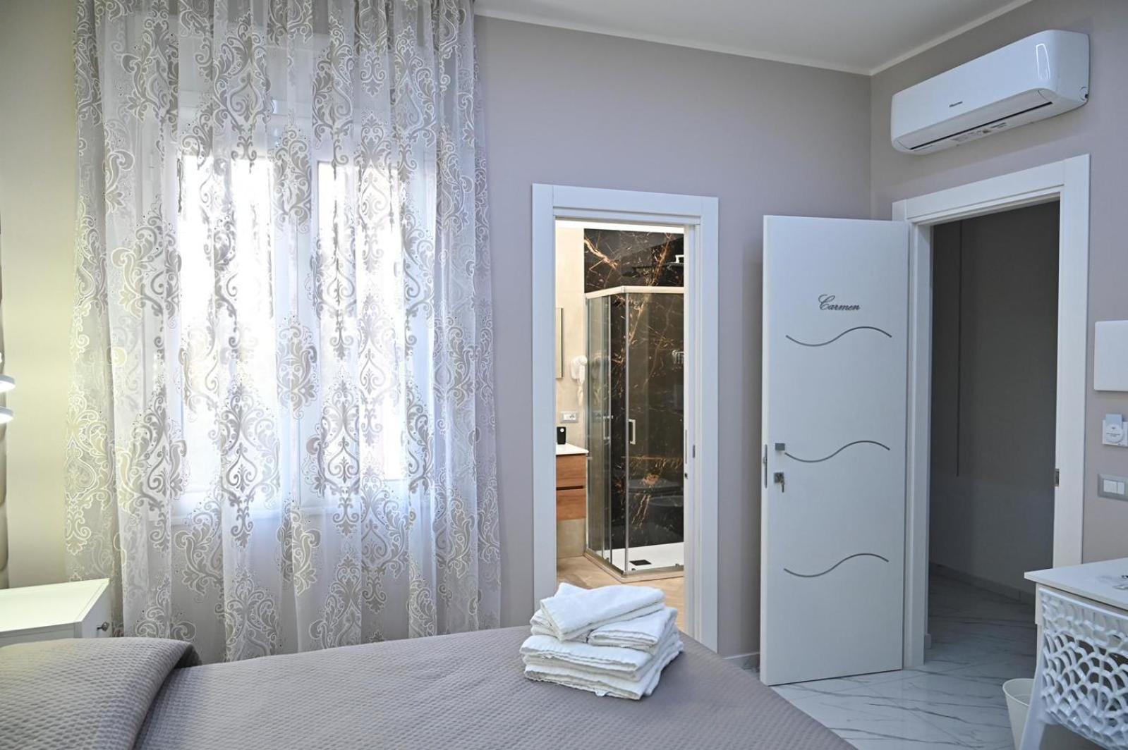 Bebsantaniellohouse1 Bed & Breakfast Napoli Ngoại thất bức ảnh