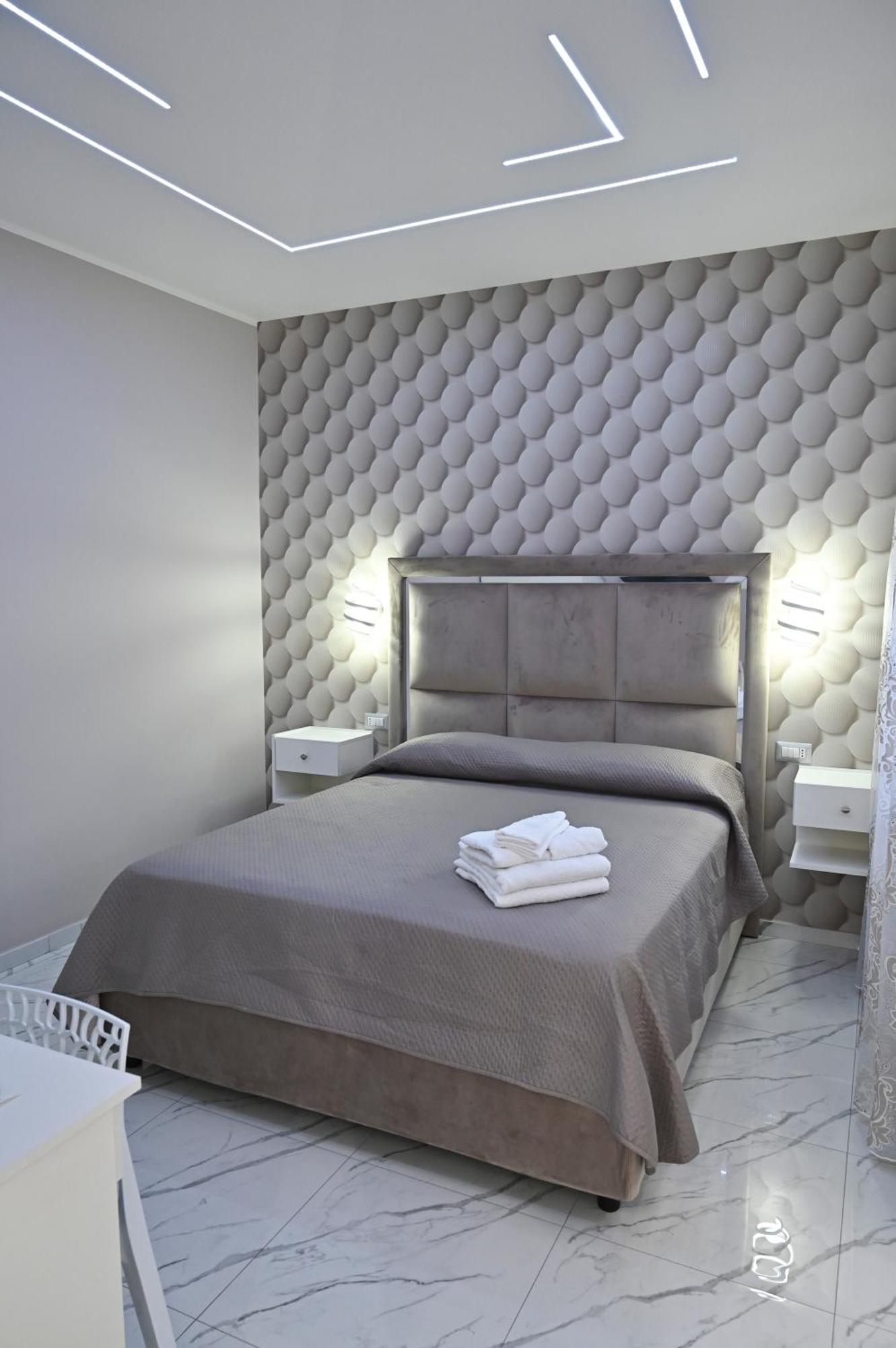Bebsantaniellohouse1 Bed & Breakfast Napoli Ngoại thất bức ảnh