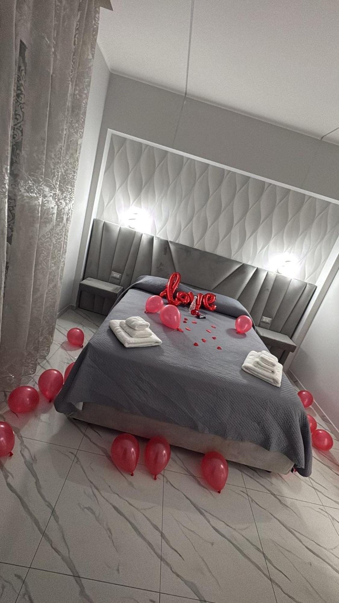 Bebsantaniellohouse1 Bed & Breakfast Napoli Ngoại thất bức ảnh
